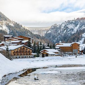 Fulllife Tignes les Brévières